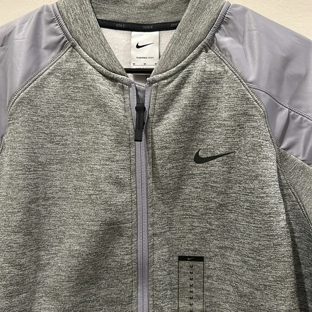 Nike Men’s Size Medium Therma-Fit Full‎ Zip Bomber Style Jacket in Gray NWT